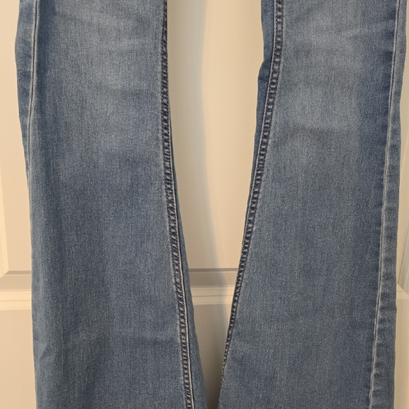Free People Penny Pull On Light Blue Flare Jeans. Size 24 EUC - Picture 7 of 15
